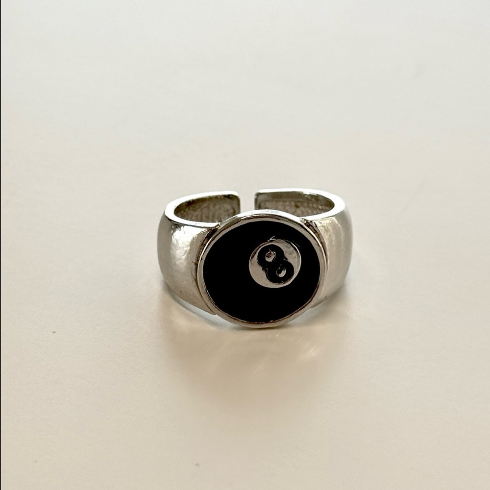 Unisex 8 ball silver ring